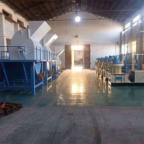 燃料顆粒的品質、產量取決于木屑顆粒機的配置 燃料顆粒的品質、產量取決于木屑顆粒機的配置